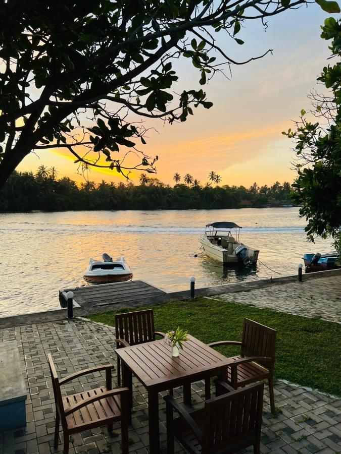 Villa Riverside Aluthgama Exterior foto